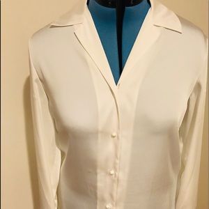 ❤️❤️Any four for $45❤️❤️ Judith Hart blouse